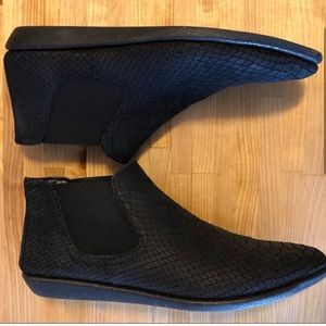The FLEXX Tortilla Bootie Size 7